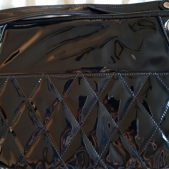 Handbag - Picture 2 of 4